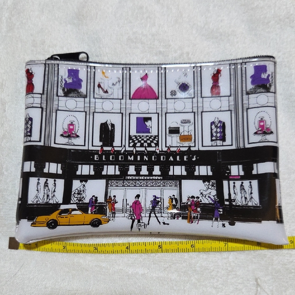 Bloomingdale's Fashion Illustration Cosmetic Pouch
